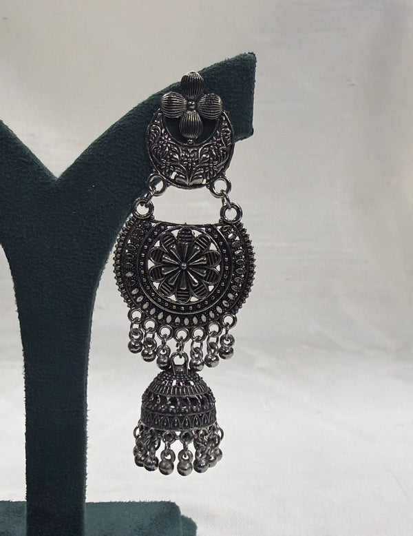 Vintage Black Metal Dangle Earrings