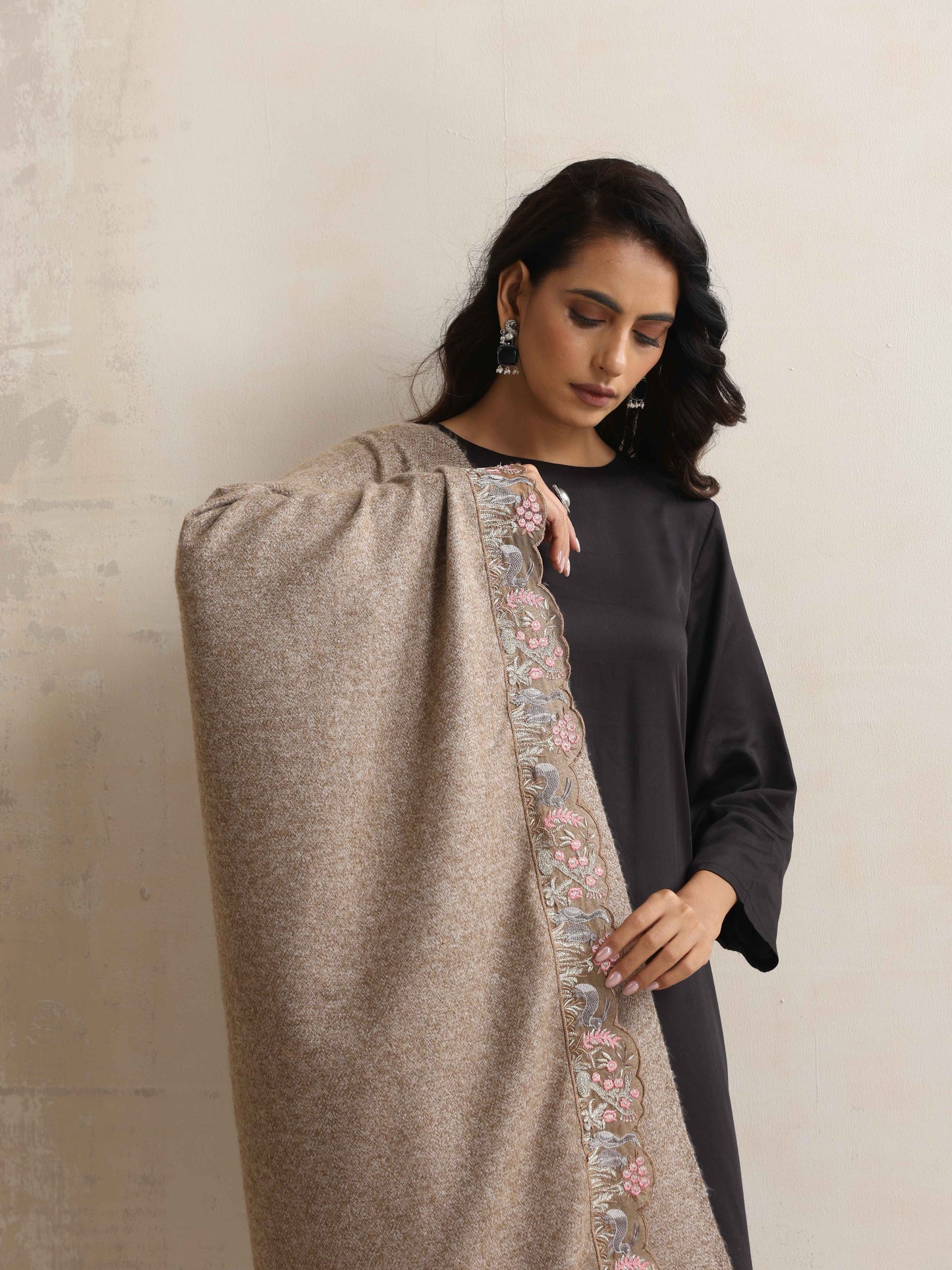 trueBrowns Beige Embroidered Stole