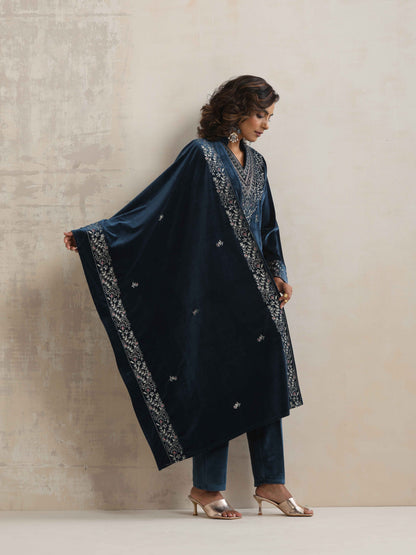 trueBrowns Blue Velvet Embroidered Kurta Pant Dupatta Set