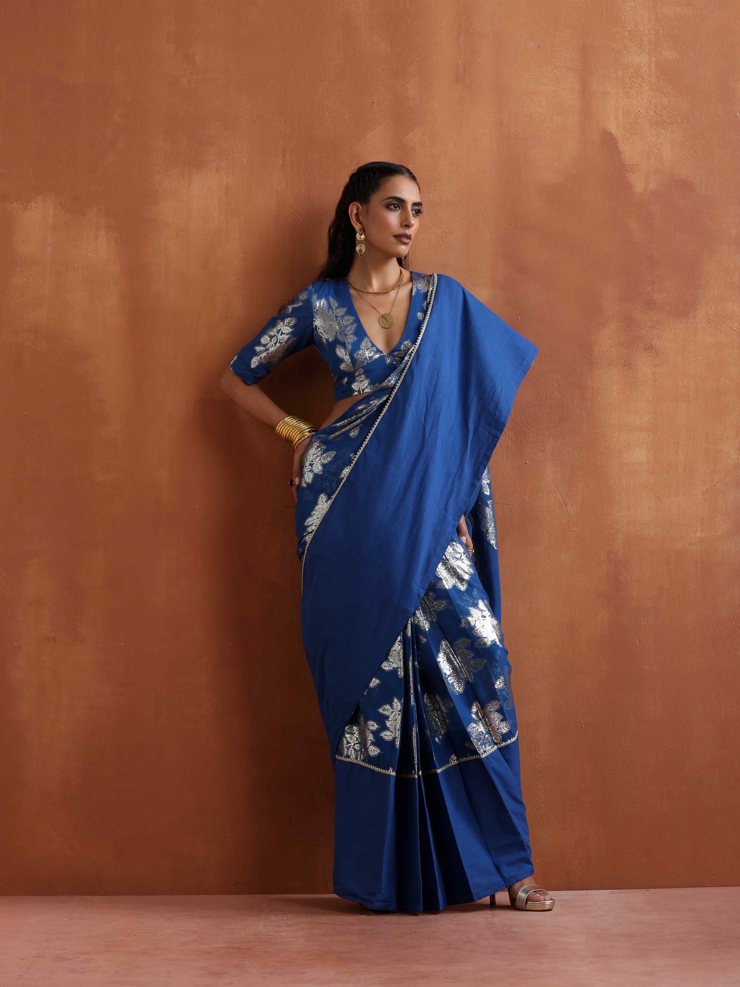 trueBrowns Blue Metallic Ready To Wear Saree