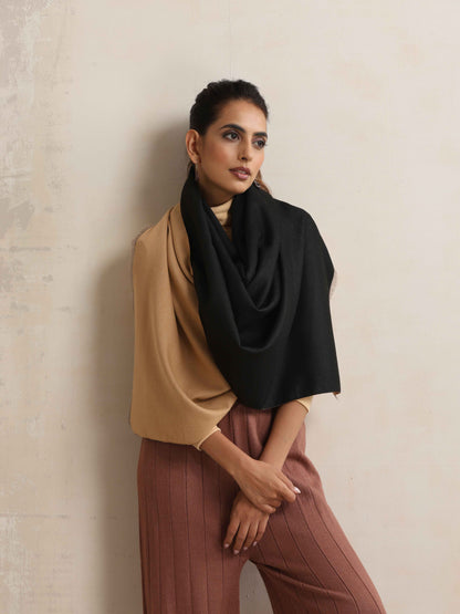 trueBrowns Black Reversible Stole