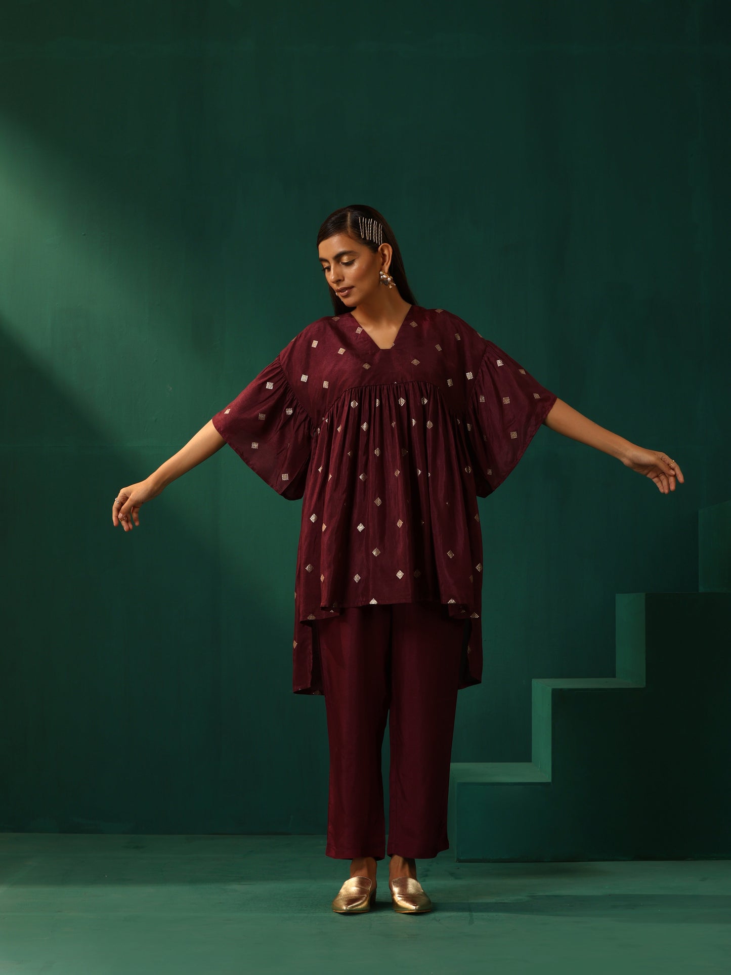 trueBrowns Wine Diamond Viscose Silk Waist Sleeve Gathered Co-ord Set