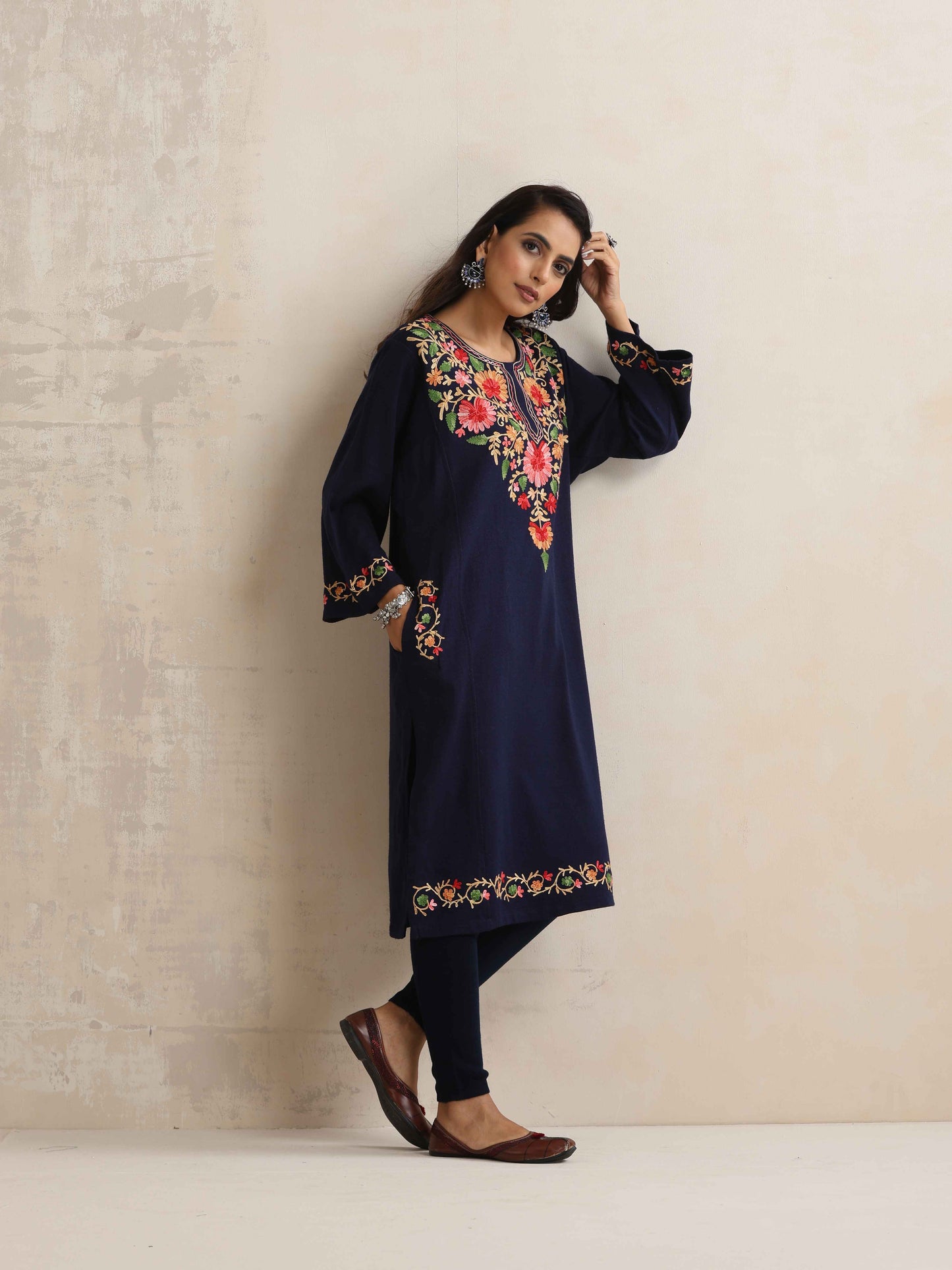 trueBrowns Blue Floral Embroidered Woollen Phiran Kurta