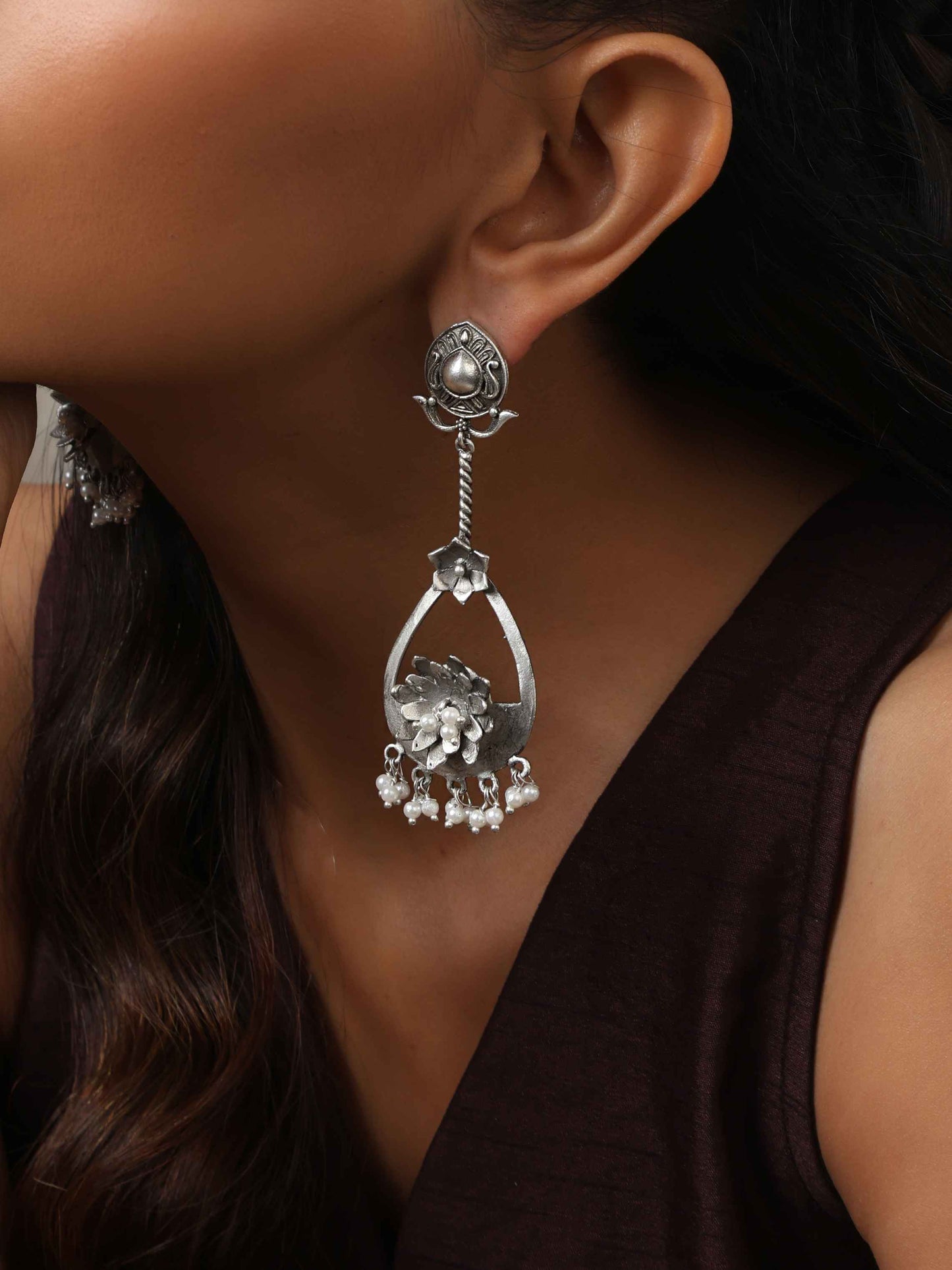 trueBrowns Silver  Tone Floral Chandbaali Earrings