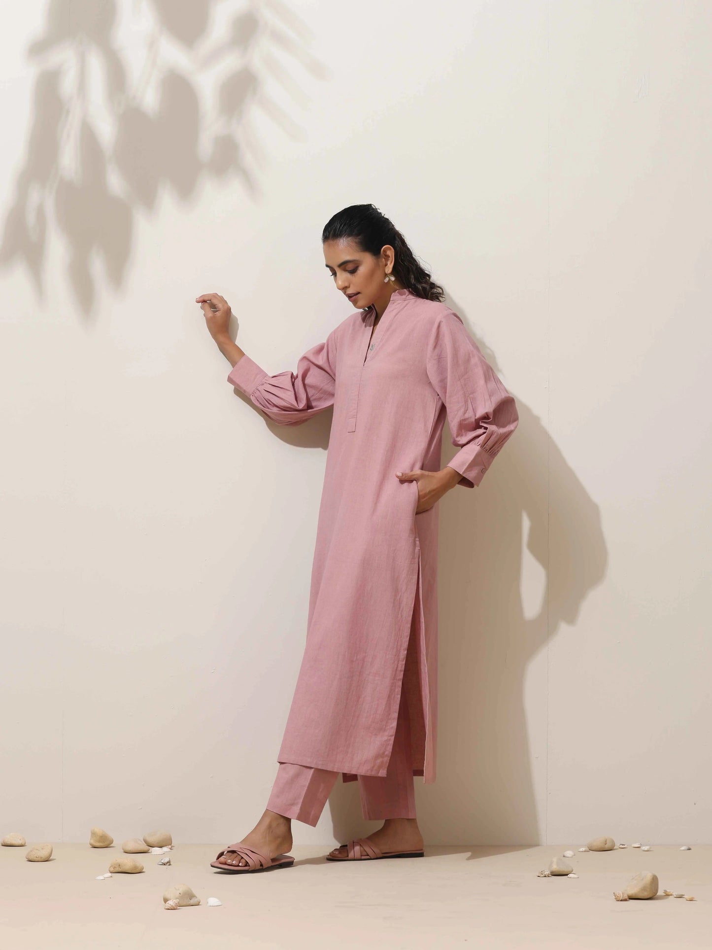 trueBrowns Pink Cotton Linen Kurta Pant Set