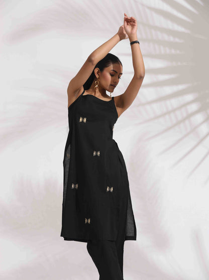 trueBrowns Black Cotton Embroidered Straight Kurta Set