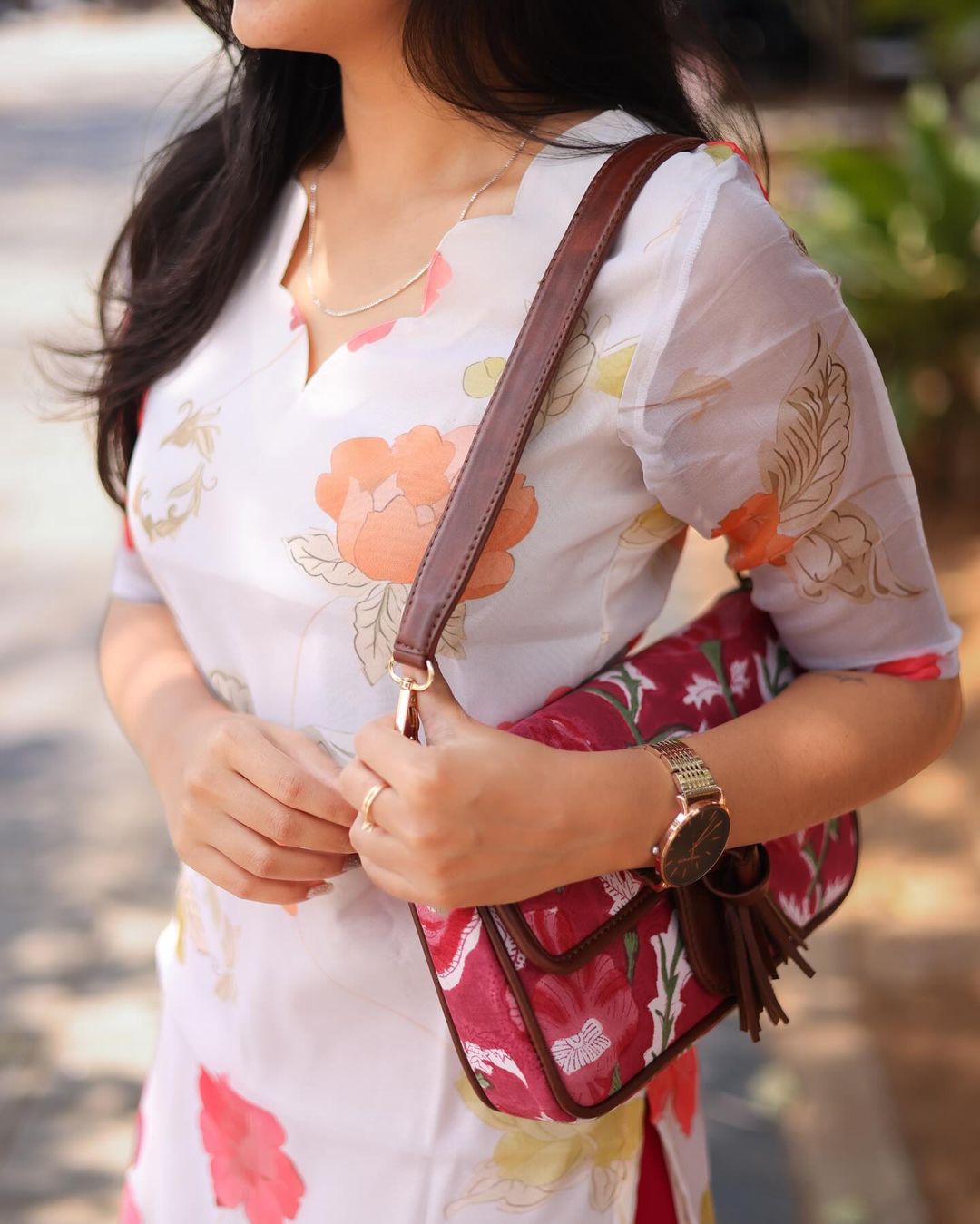 White organza top with scalloped neck - Studio Thari