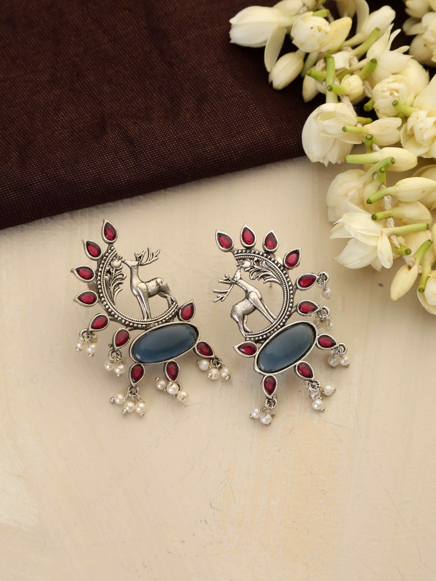 trueBrowns Silver Tone Pearl Drop Earrings