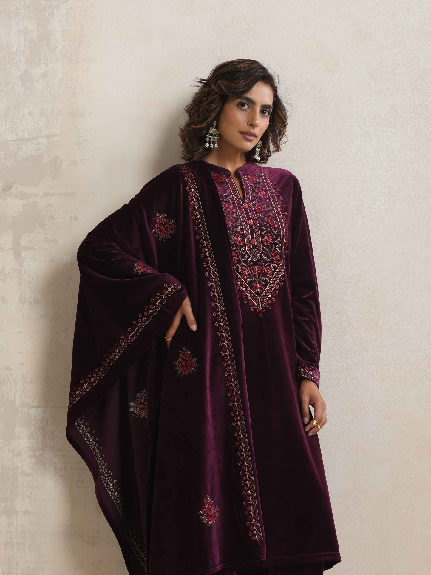 trueBrowns Purple Velvet Floral Embroidered Kurta Pant Dupatta Set