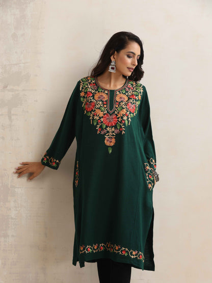 trueBrowns Green Kashmiri Embroidered Woollen Phiran Kurta