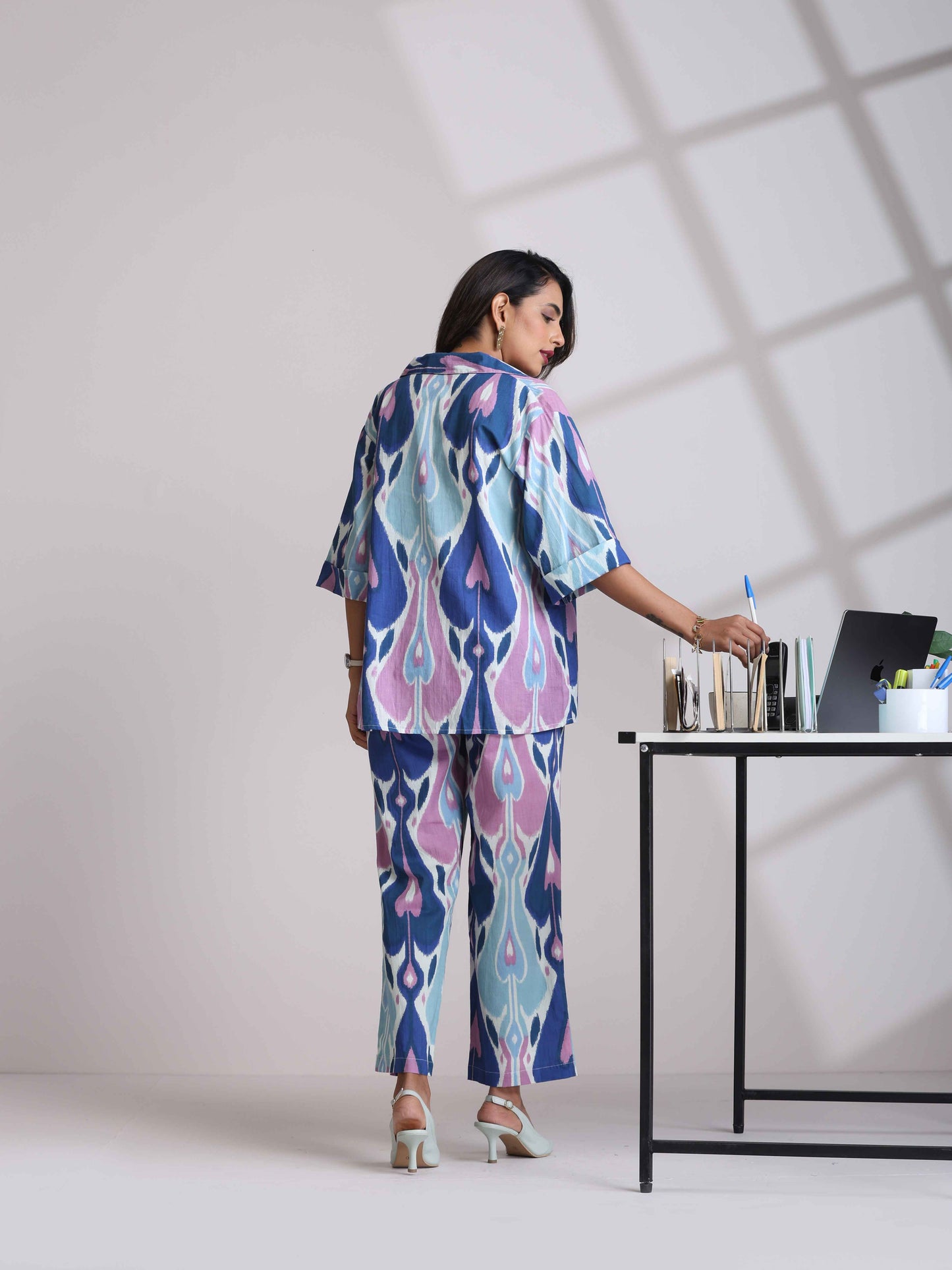 trueBrowns Blue Cotton Ikat V-neck Co-ord Set