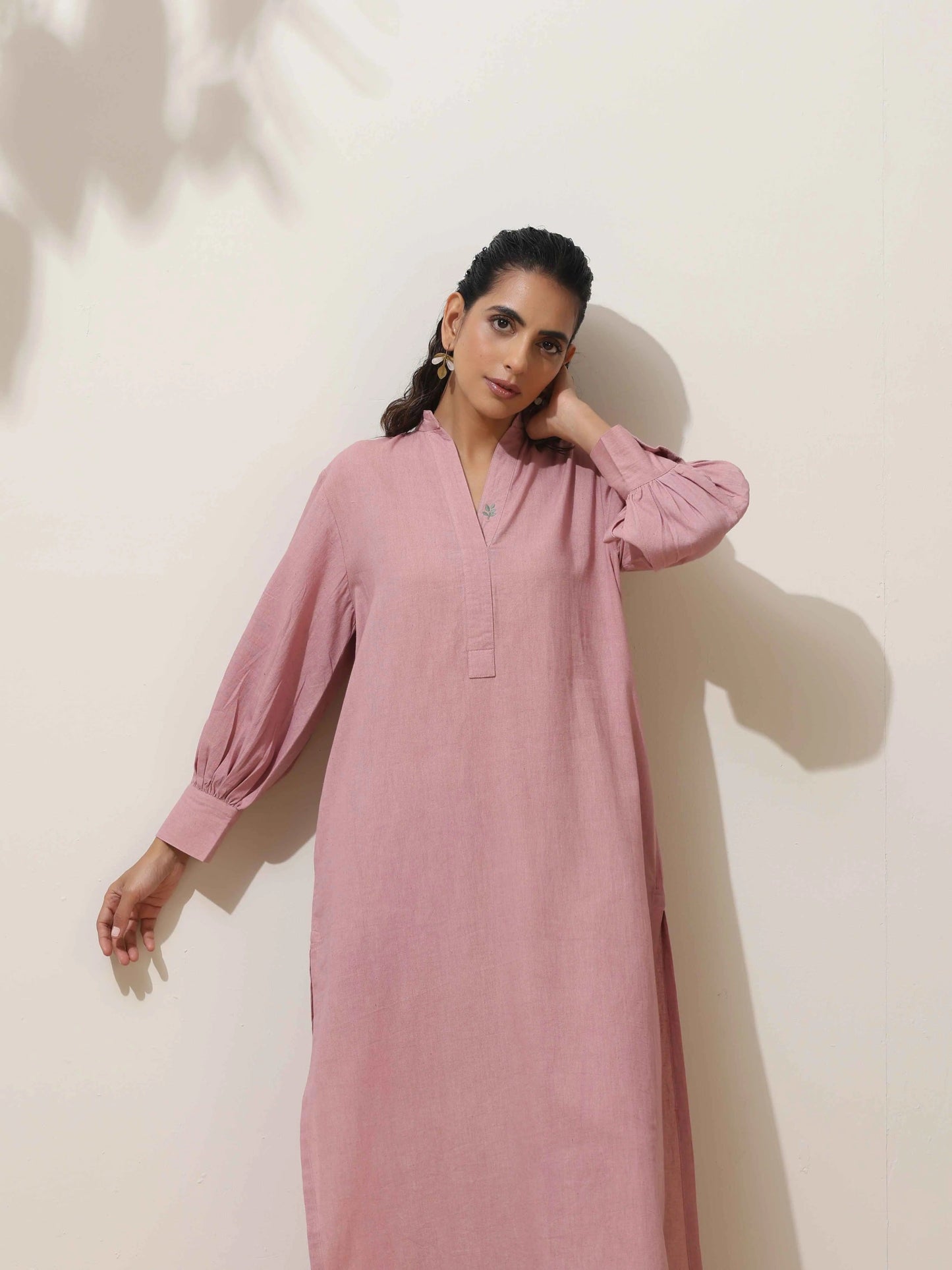 trueBrowns Pink Cotton Linen Kurta Pant Set