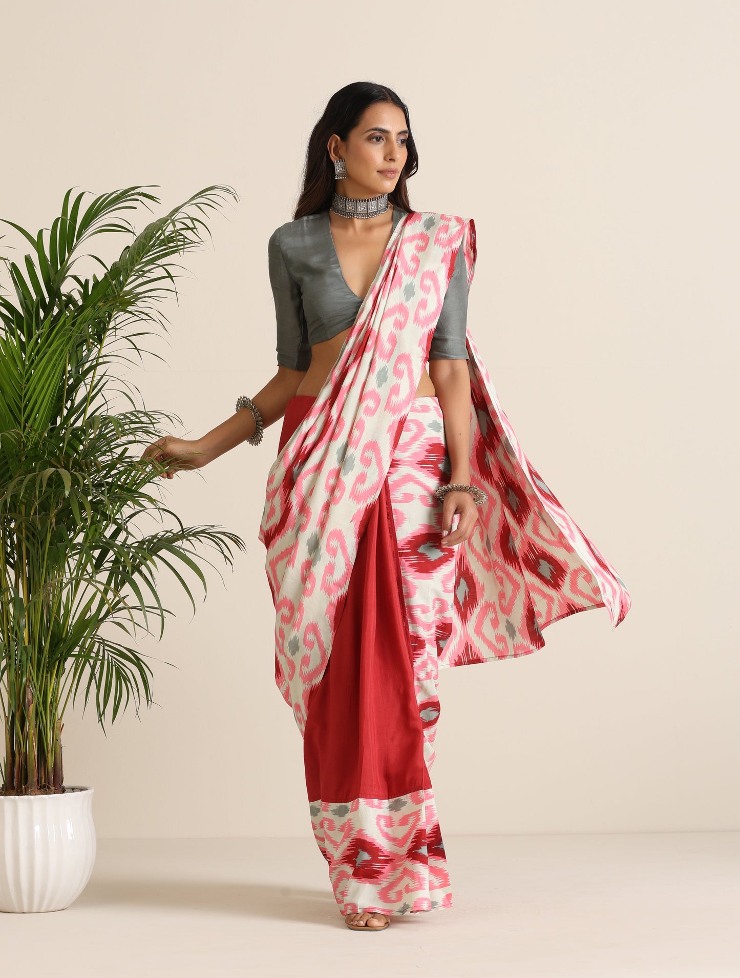 trueBrowns Maroon Grey Muslin Ikat Ready to Wear Saree