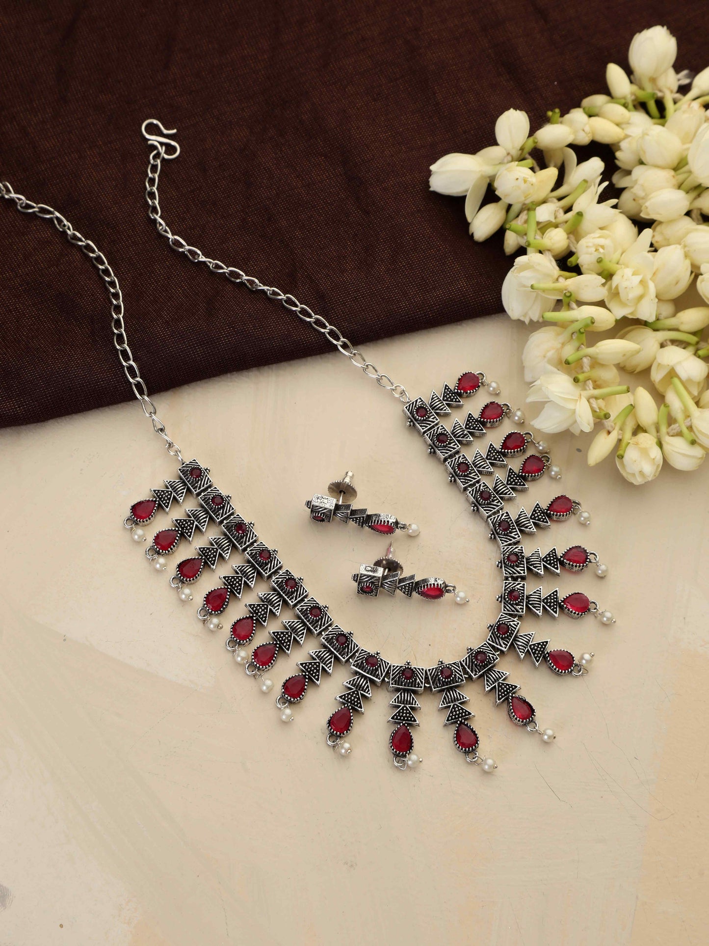 trueBrowns Silver Tone Banjara Necklace Set