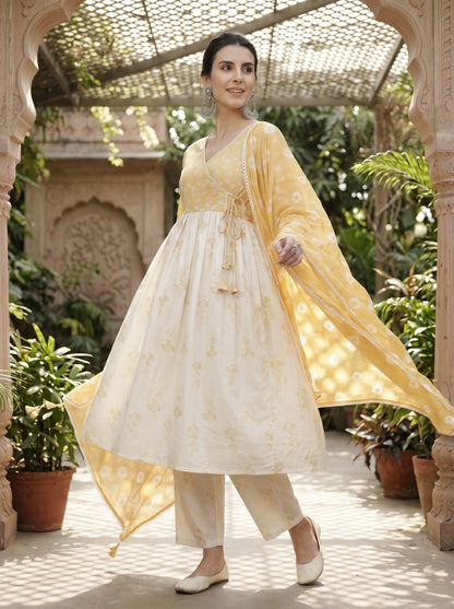 Ivora Off White 3-Piece Kurta Set with Dupatta LP- 48Hr Delivery