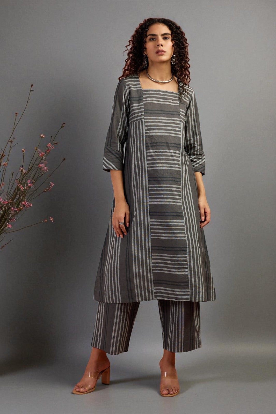 Maati Craft Co-Ord Set Earthbound Panelled Kurta & Pants