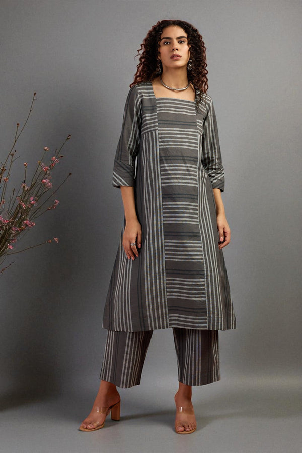 Maati Craft Co-Ord Set Earthbound Panelled Kurta & Pants