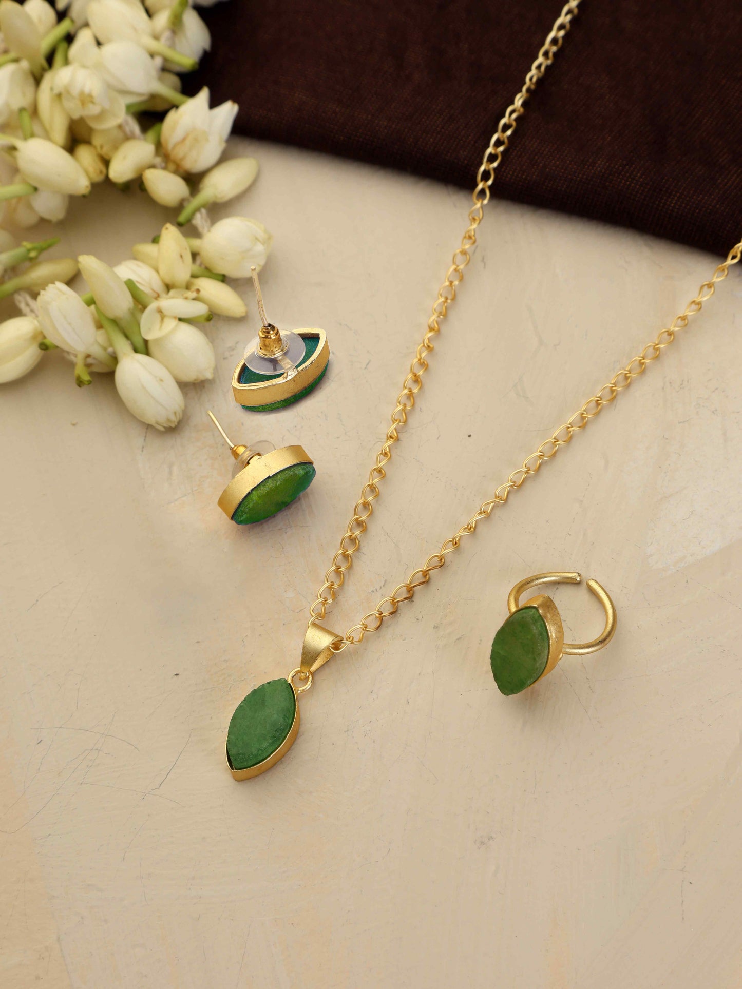 trueBrowns Gold Tone Green  Stone Pendant Set