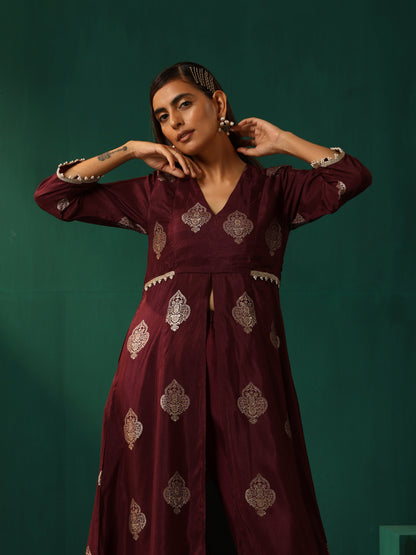 trueBrowns Wine Geometric Viscose Silk V-Neck Front Slit Kurta Pant Set