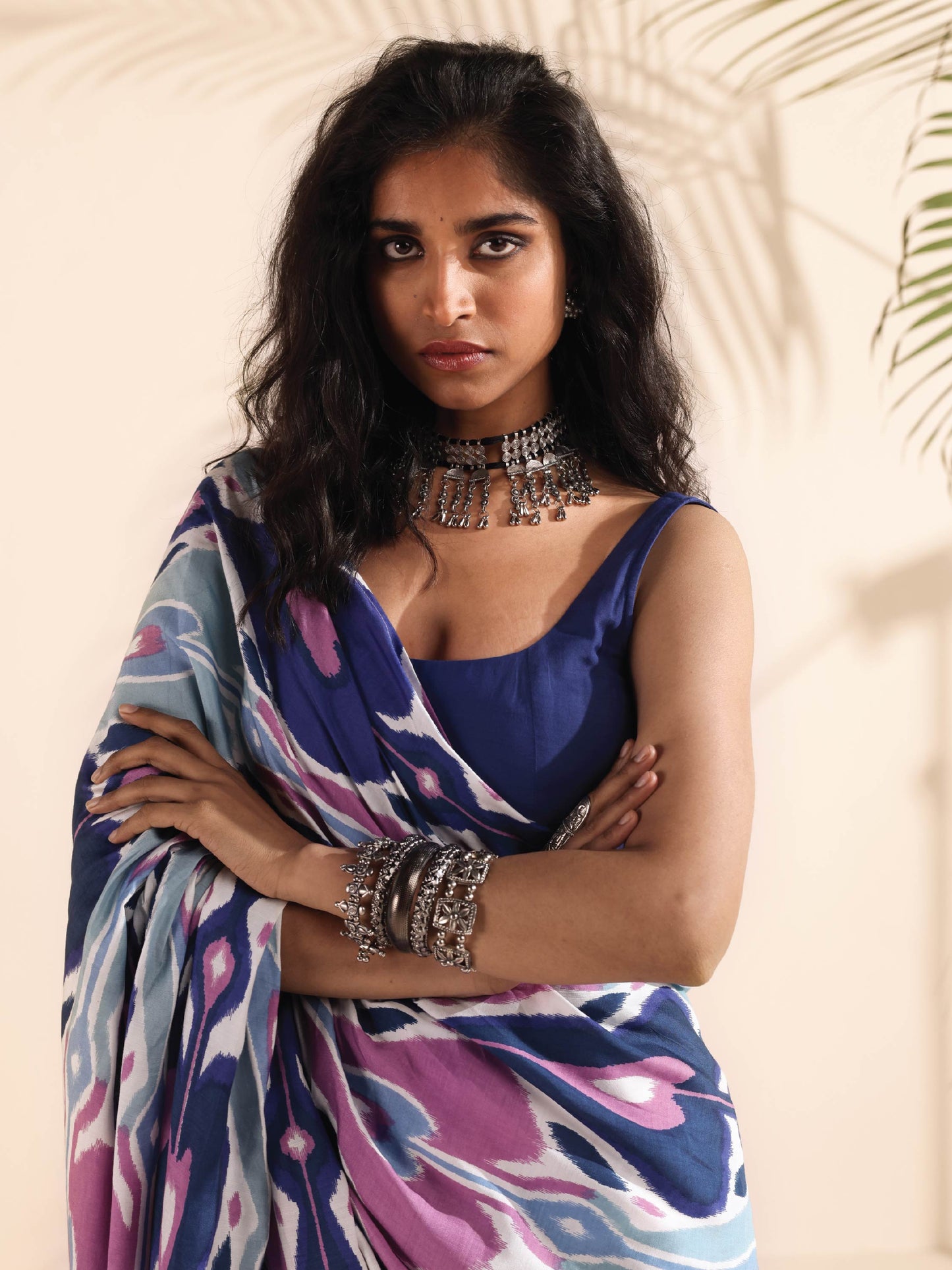 trueBrowns Blue Purple Muslin Ikat Saree