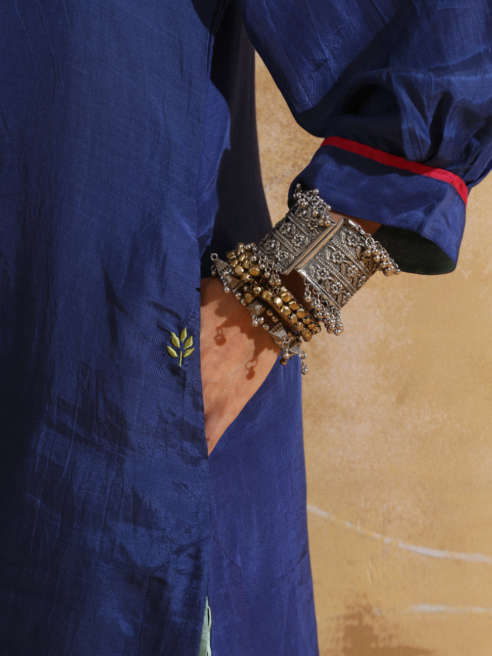 trueBrowns Blue Muslin Silk Relaxed Kurta Co-ord Set LP