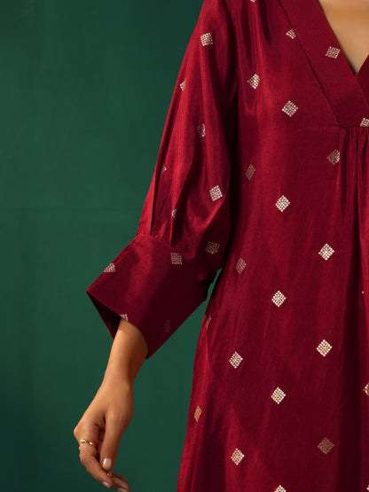 trueBrowns Maroon Diamond Viscose Silk Puff Sleeve Kurta Pant Set