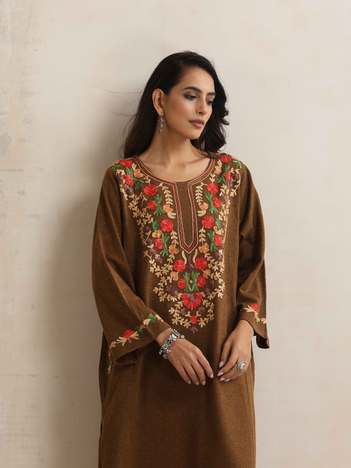 trueBrowns Brown Kashmiri Embroidered Woollen Phiran Kurta