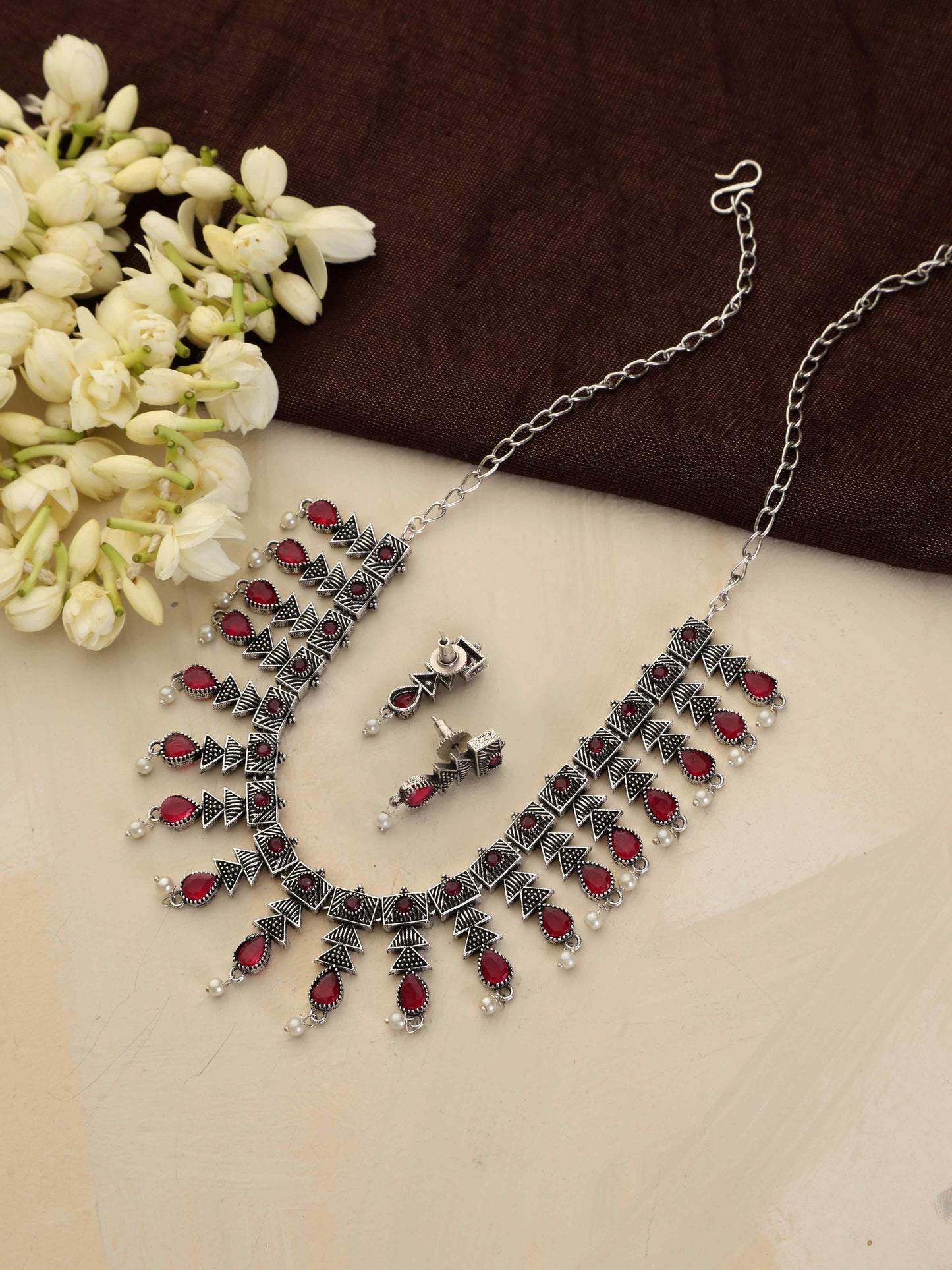 trueBrowns Silver Tone Banjara Necklace Set