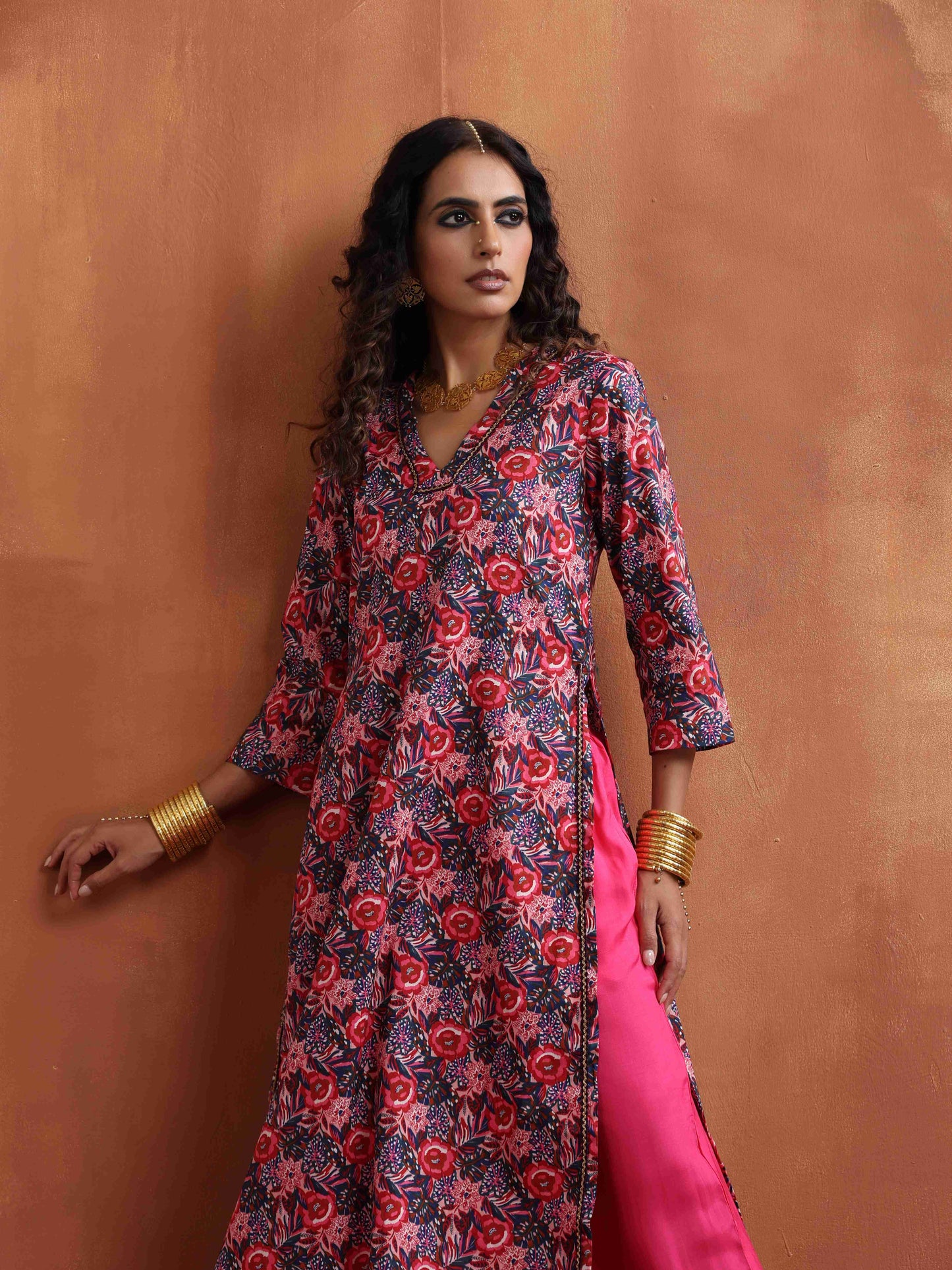 trueBrowns Pink Print High Slit Kurta Set