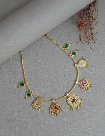 Kemp Stone Kaashu Coin & Palakka Traditional Necklace(Arya Maala)
