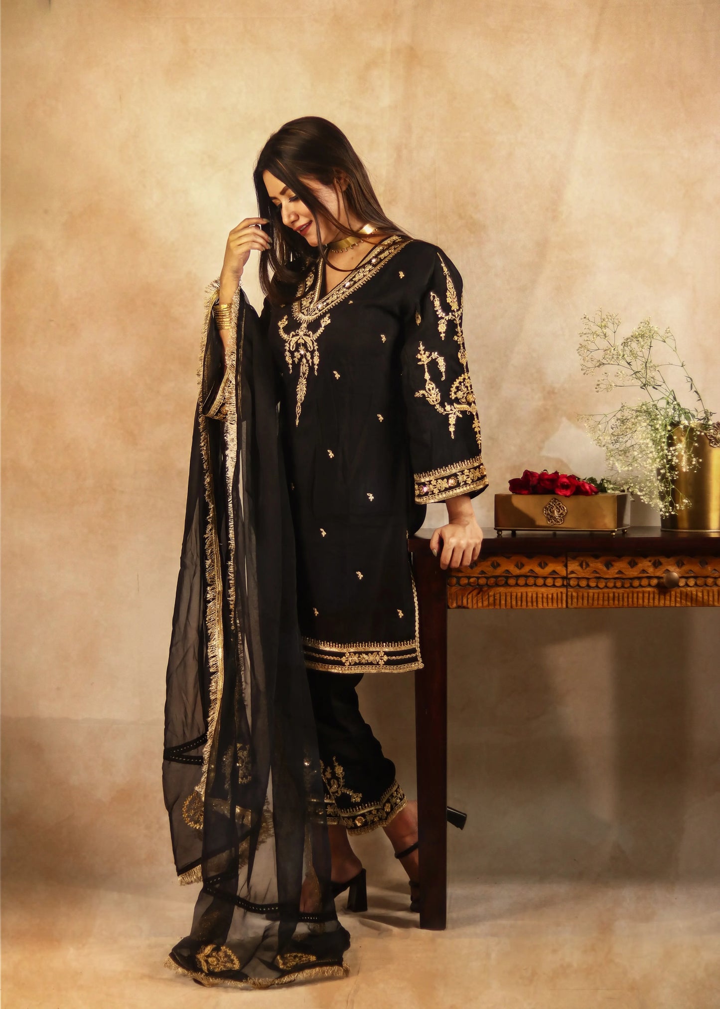trueBrowns Black Embroidered Straight Kurta Pant Dupatta Set