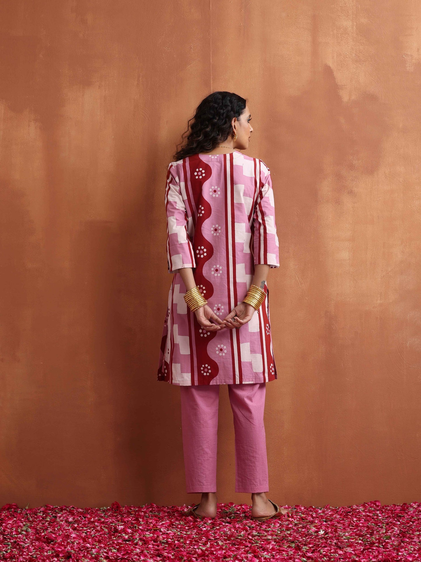 trueBrowns Pink Geometric Print Kurta Co-ord Set