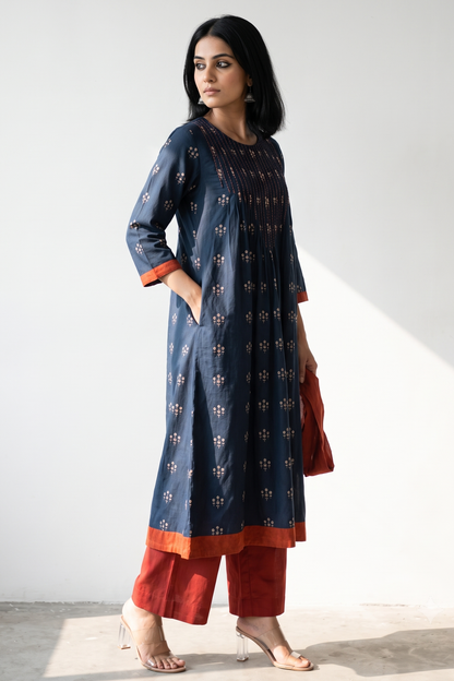 Navy Floral Bunch Cotton Kurta Top With Pintuck Mc