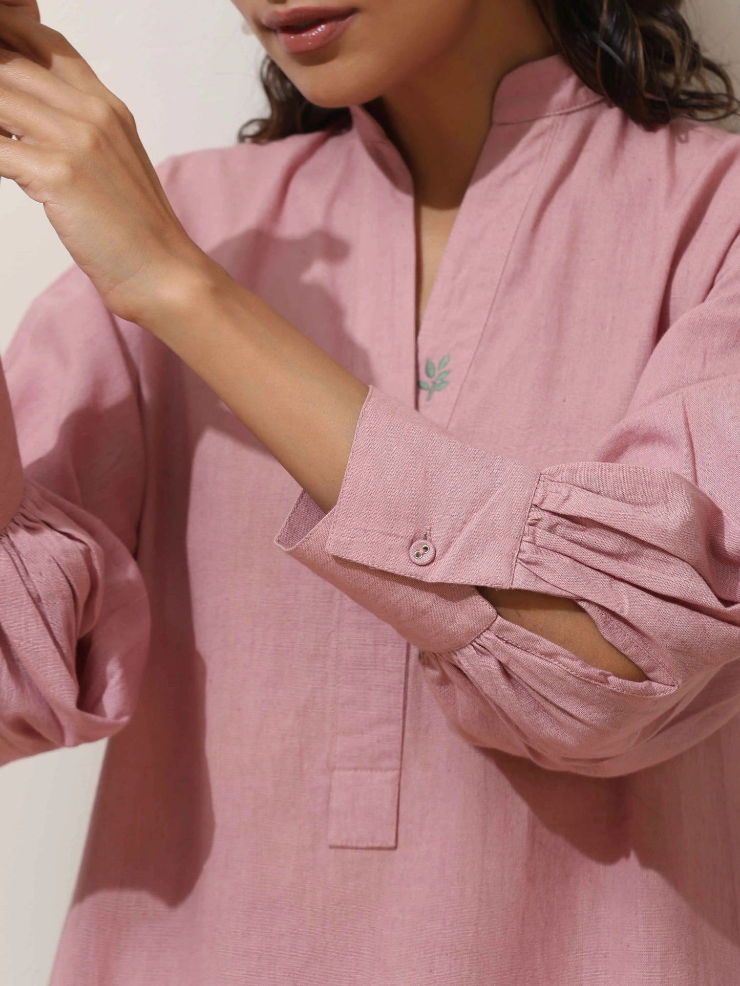 trueBrowns Pink Cotton Linen Kurta Pant Set