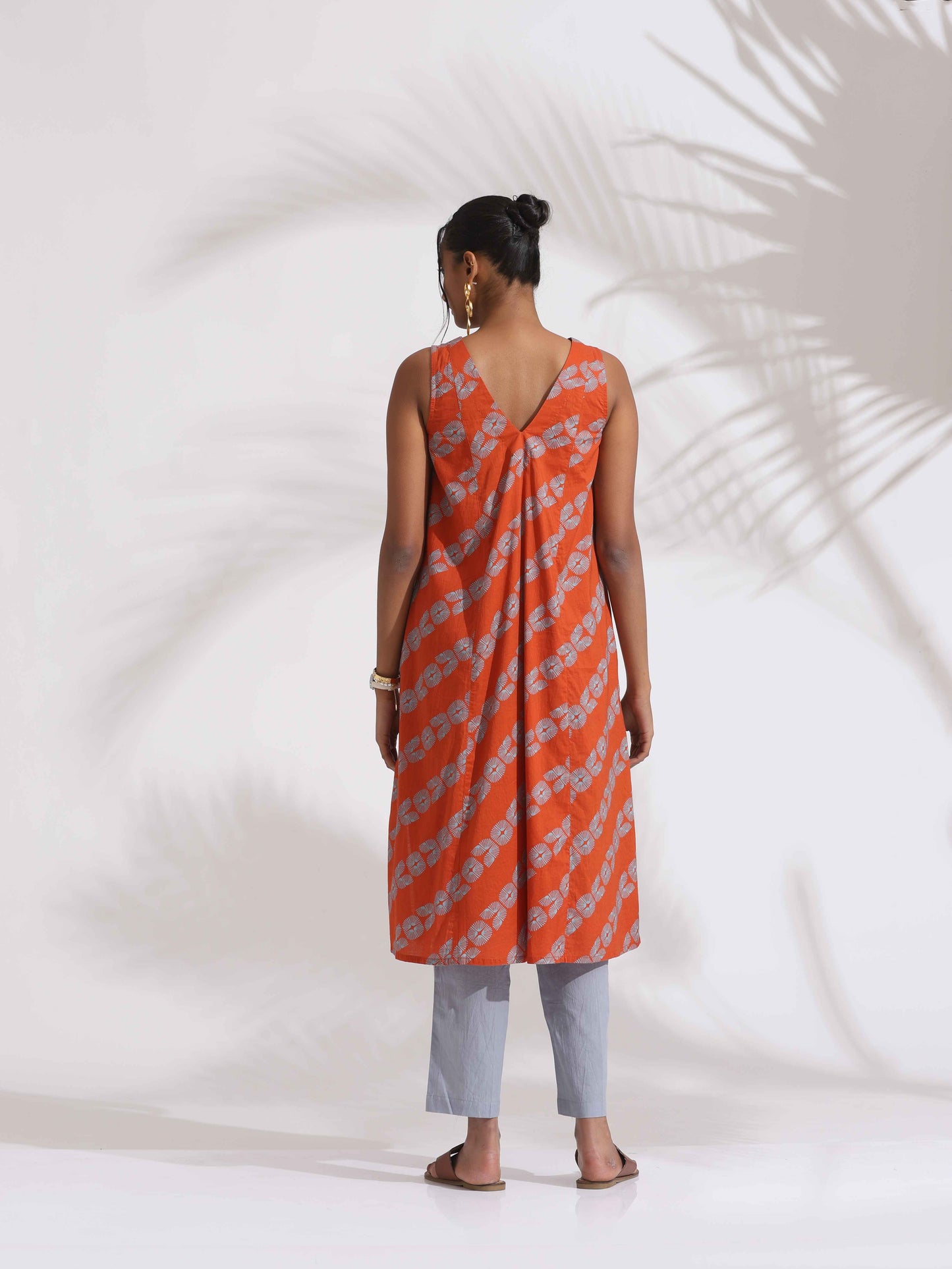 trueBrowns Orange Cotton Print Sleeveless Kurta Set