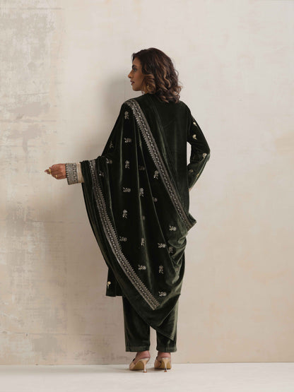 trueBrowns Green Velvet Floral Embroidered Kurta Pant Dupatta Set