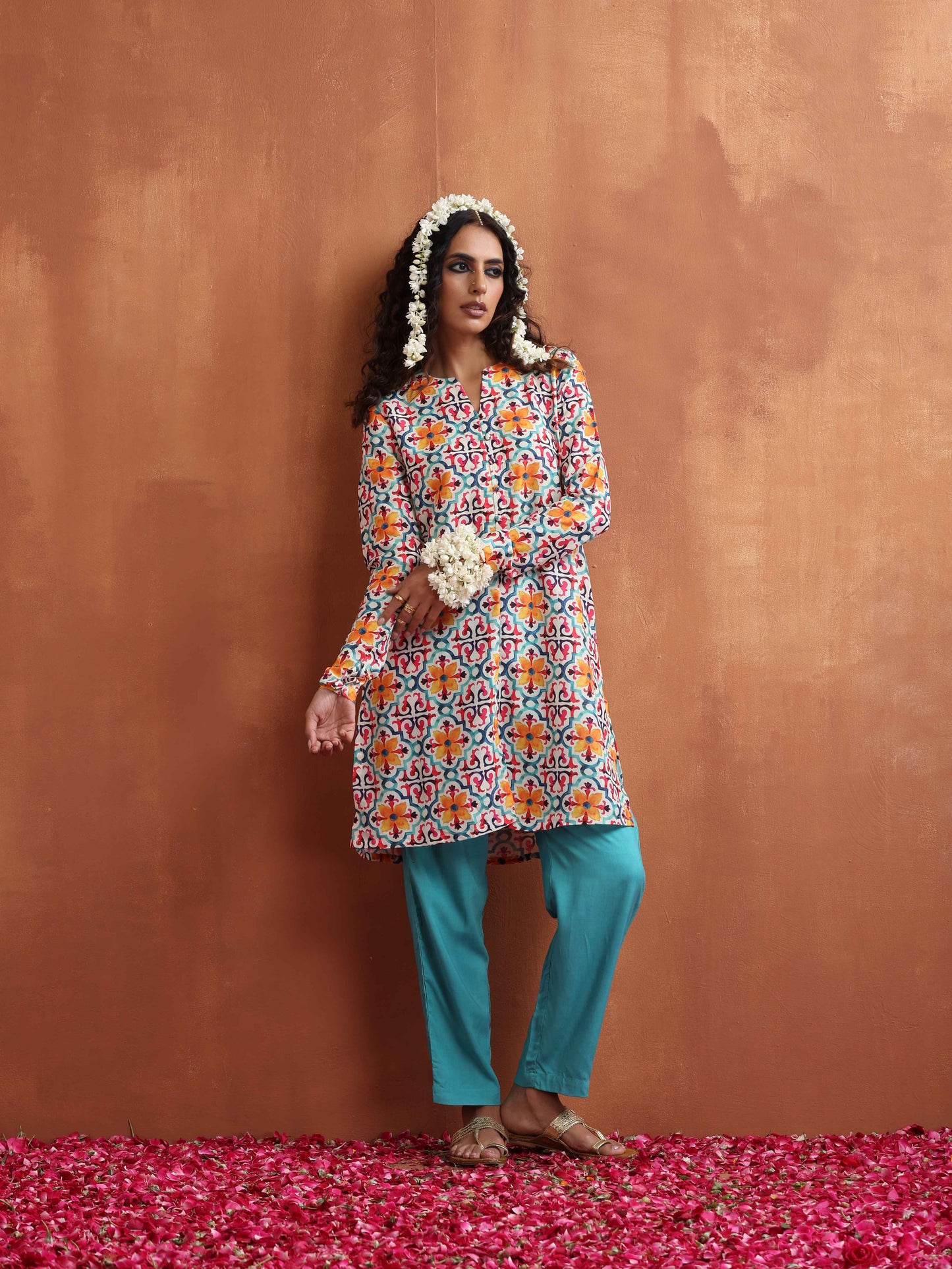 trueBrowns Off White Print Kurta Co-ord Set