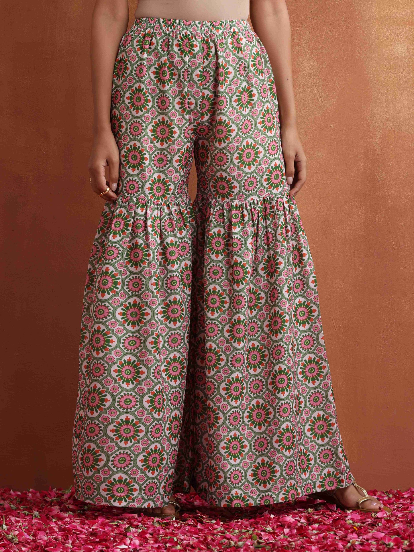 trueBrowns Off White Geometric Print Sharara Set