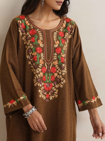 trueBrowns Brown Kashmiri Embroidered Woollen Phiran Kurta