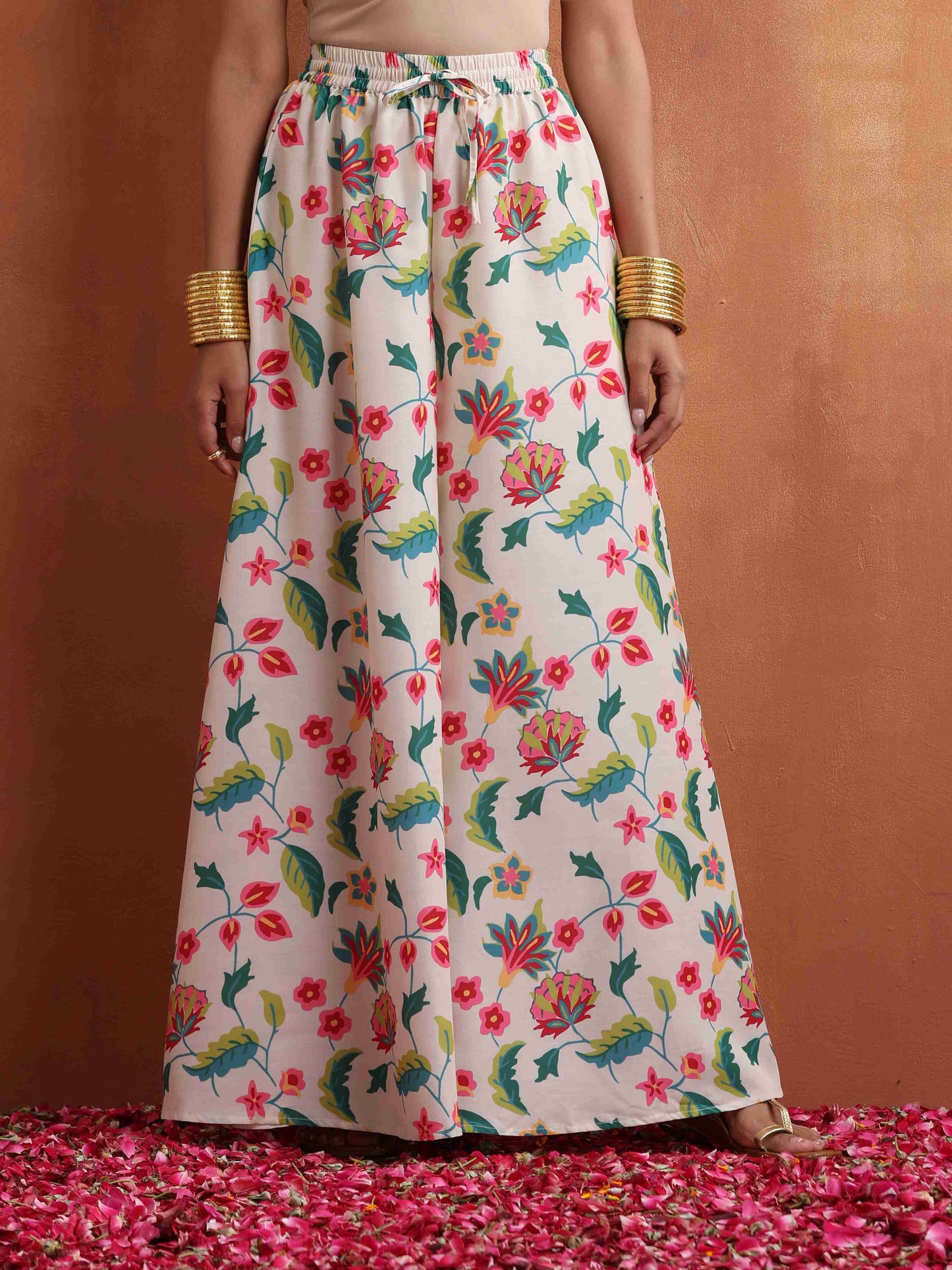 trueBrowns Off White Print Sharara Set