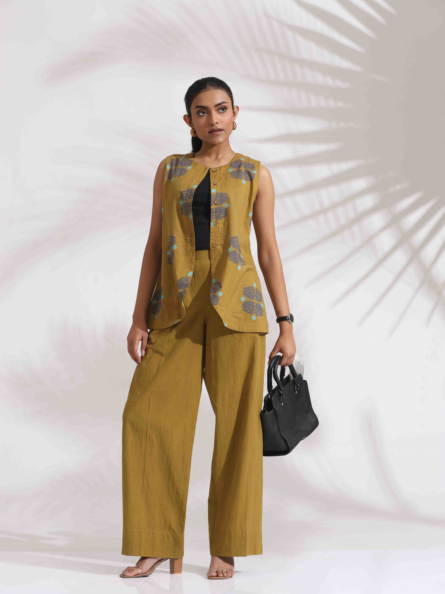 trueBrowns Green Cotton Print Top & Flared Pants Co-ord Set