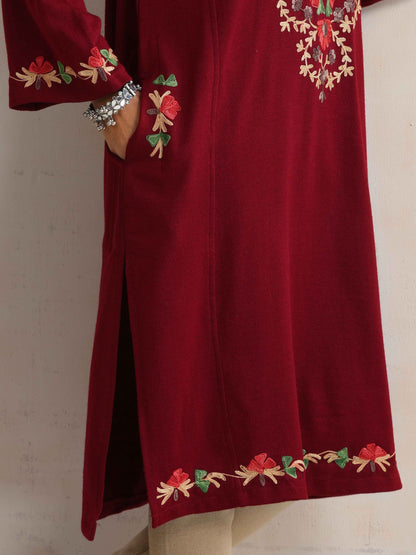 trueBrowns Maroon Kashmiri Embroidered Woollen Phiran Kurta
