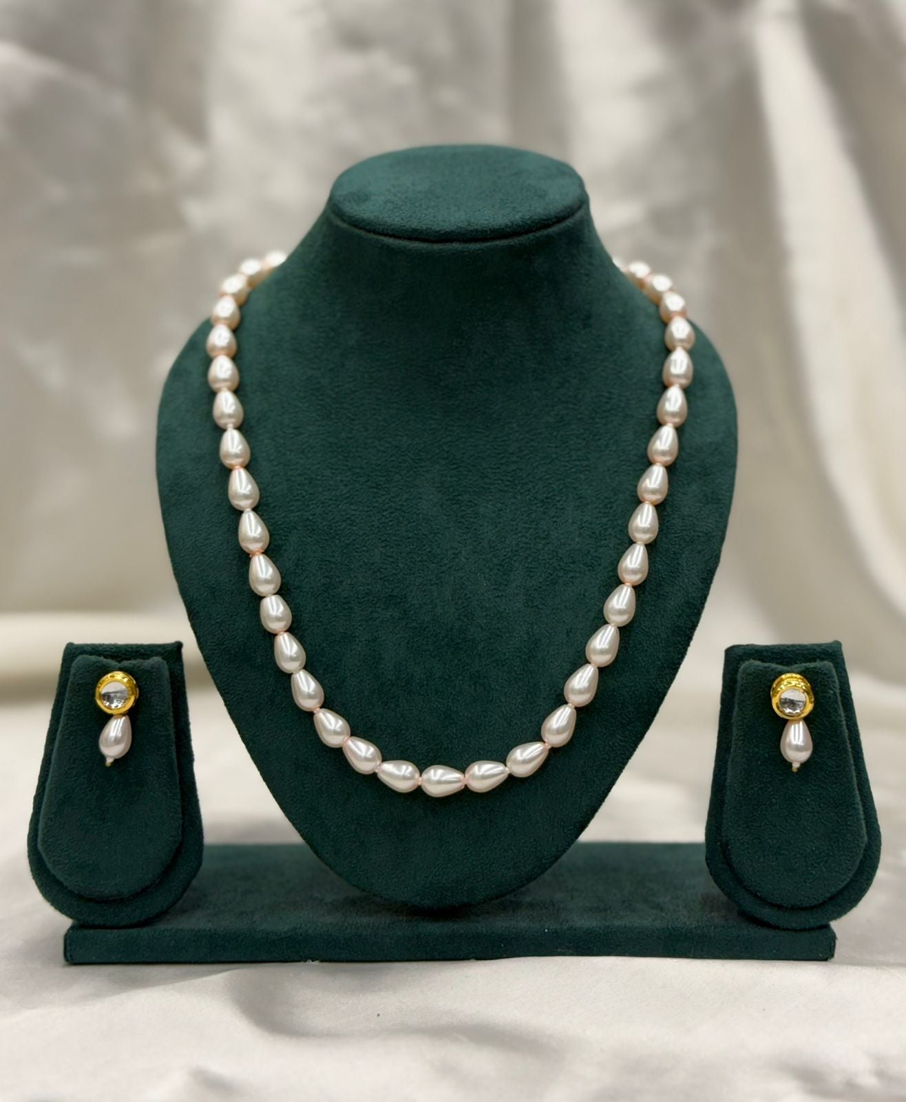Elegant Ivory Drop Set