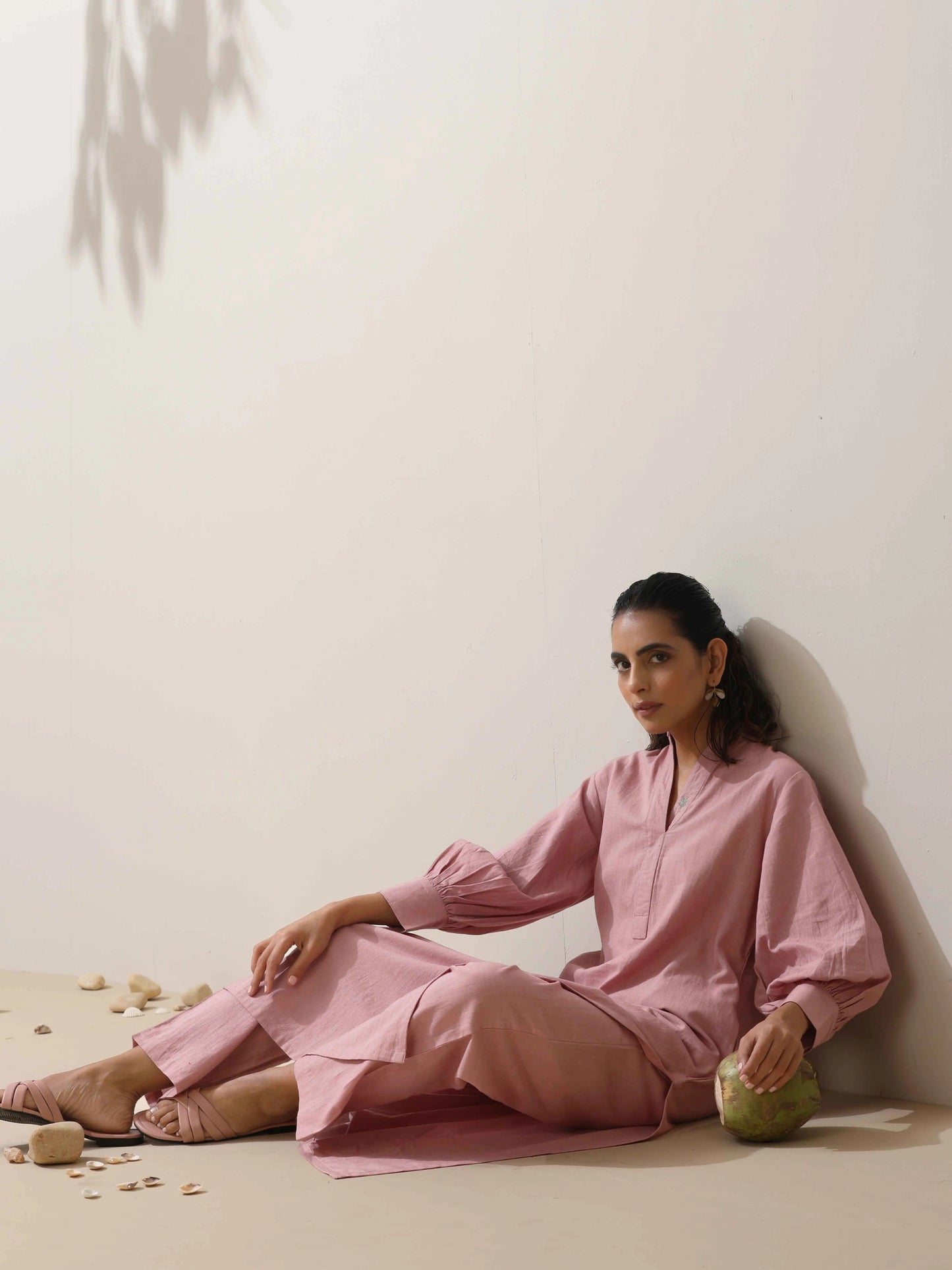 trueBrowns Pink Cotton Linen Kurta Pant Set