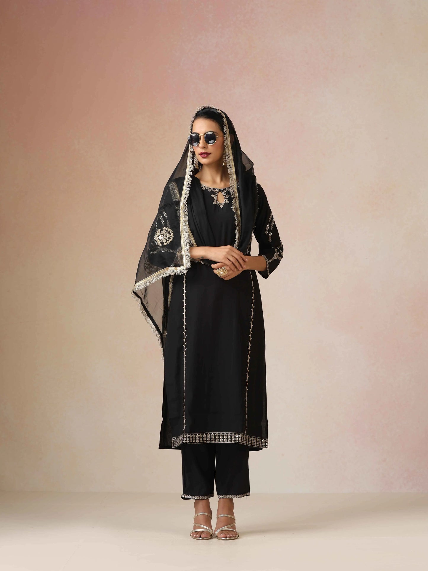 trueBrowns Black Embroidered Kurta Pant Dupatta Set