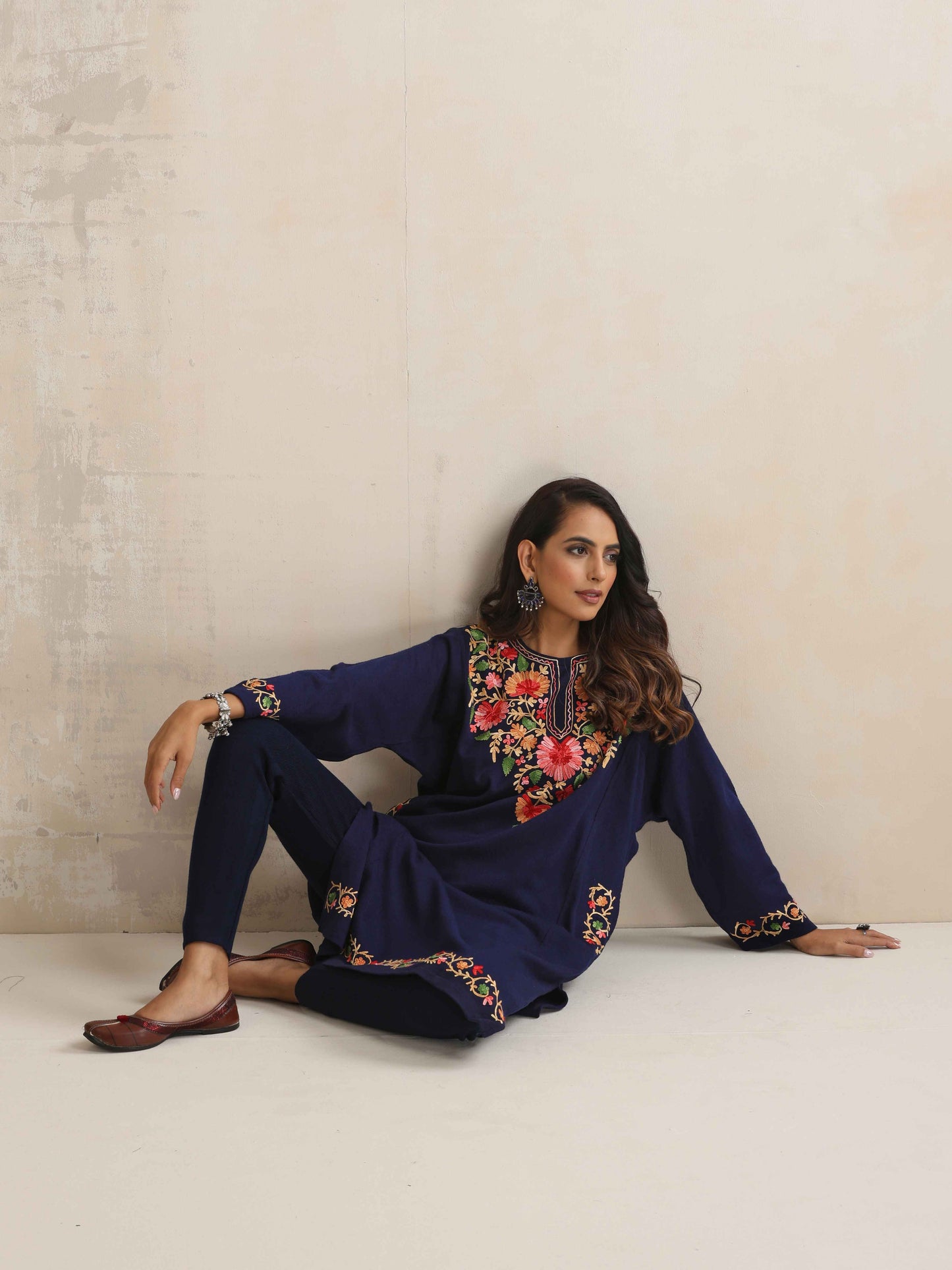 trueBrowns Blue Floral Embroidered Woollen Phiran Kurta