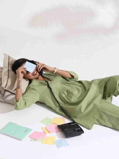 trueBrowns Green Slub Pleated Co-ord Set