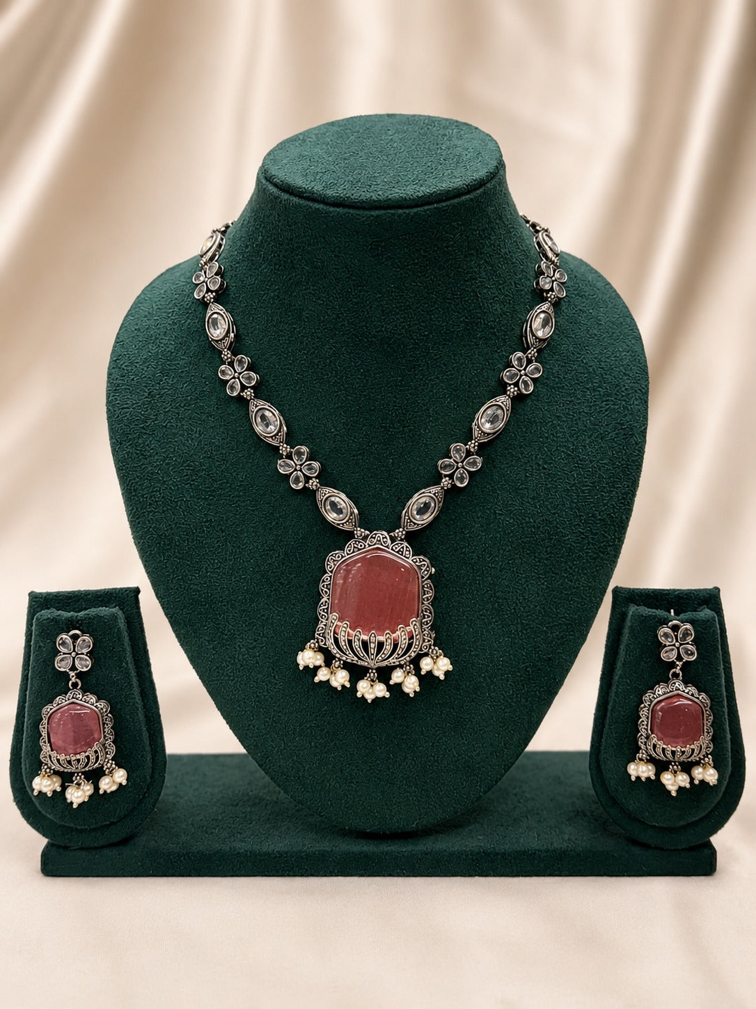 Blush Pendant Necklace Set