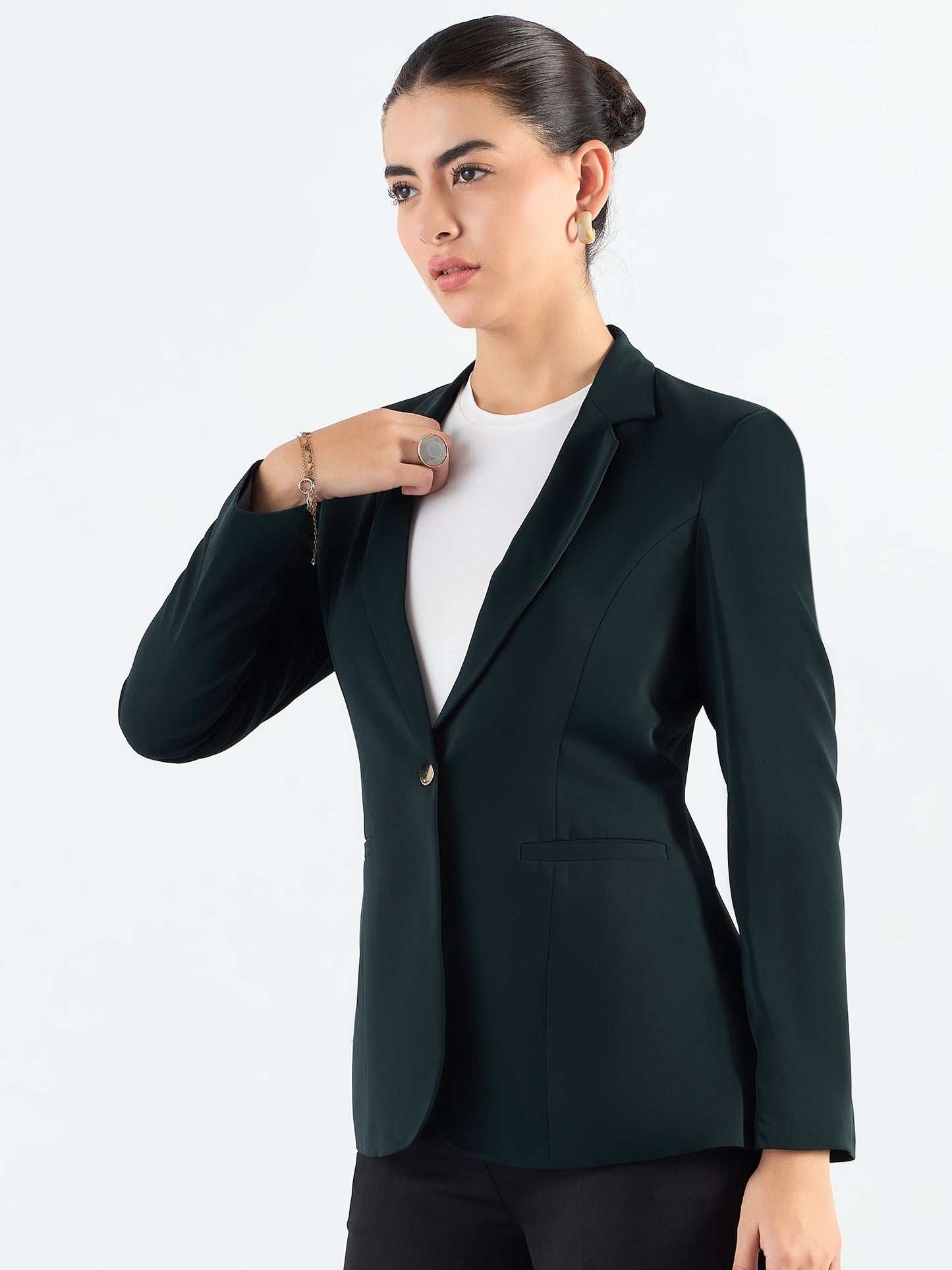 Classic Notched Lapel Tailored Fit Blazer In Stretchable Fabric