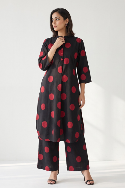 Black Red Bubble Polka Stand Collar Kurta with Round Hemline Mc